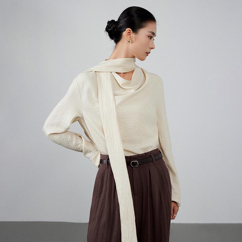 

Women s Off-White Slim-Fit Long-Sleeve Shirt with Flowing Collar - Versatile Design for 2025 Autumn/Winter Large грязно-белый