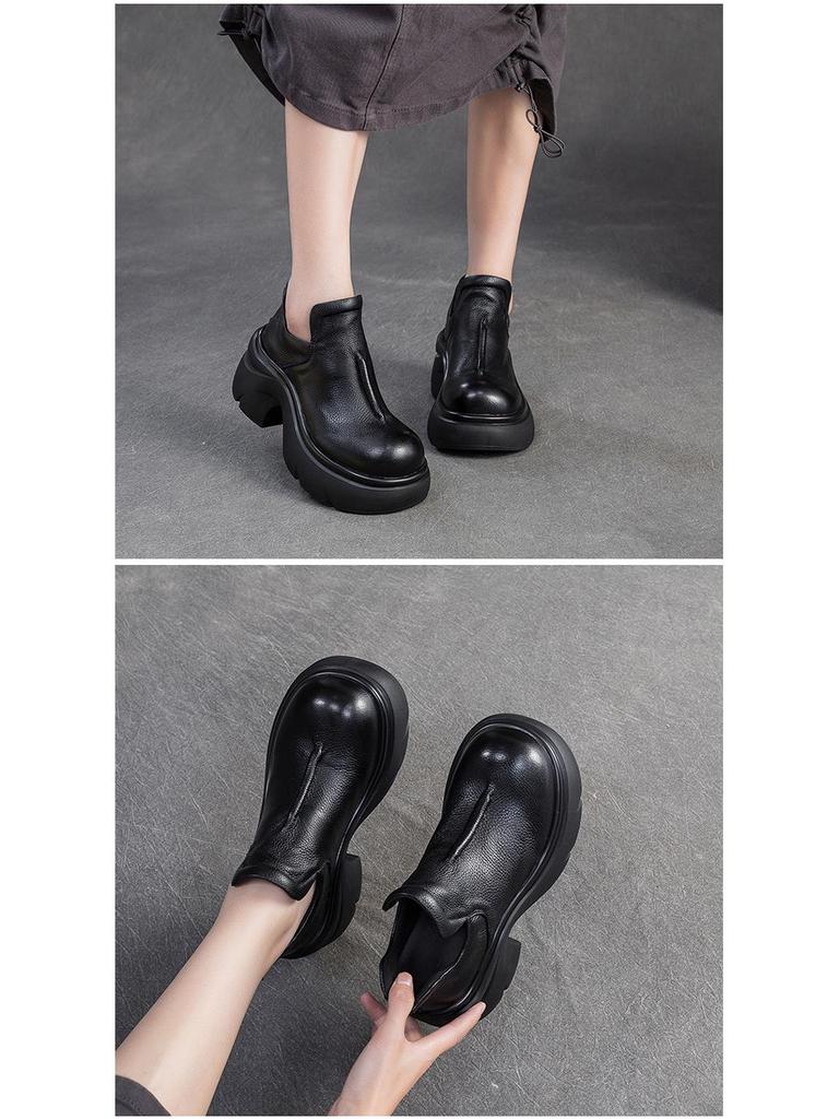 Jie Zhou Autumn/Winter 2025 Women's Retro Cowhide Short Boots - Solid Color, Back Zipper, Casual & Versatile.