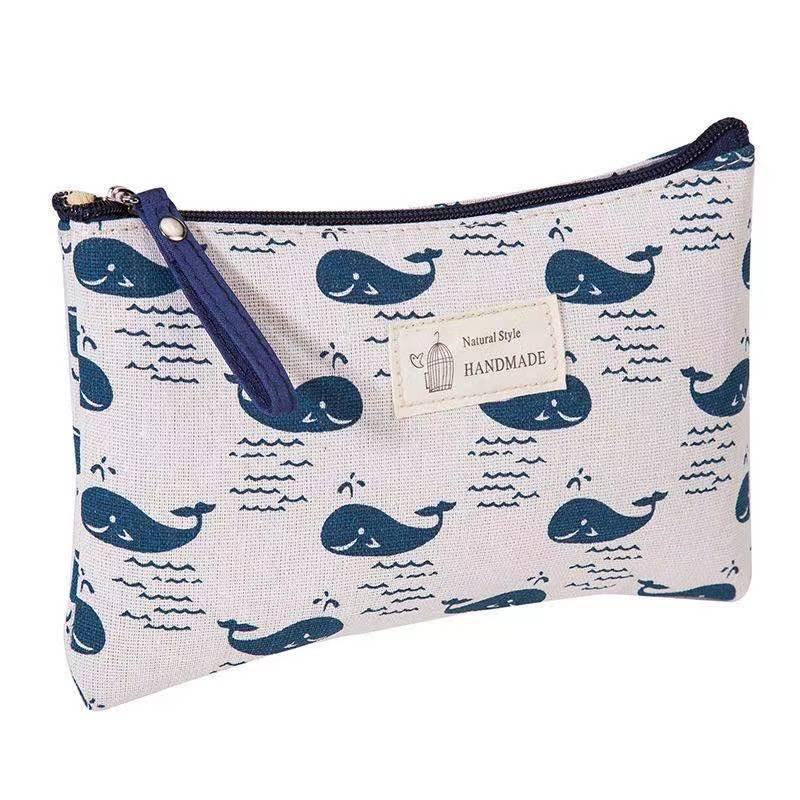 

Вместительная косметичка: Стильный, удобный органайзер для косметики и путешествий