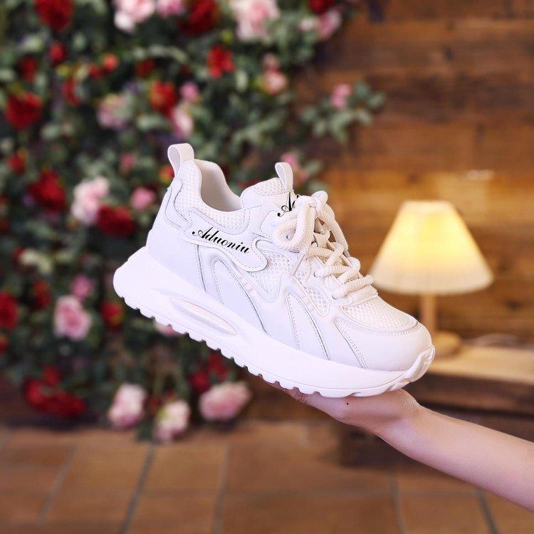 

2024 summer new sports shoes star with the same height increase 5cm2024 summer new breathable versatile casual women s shoes 40 бежевий