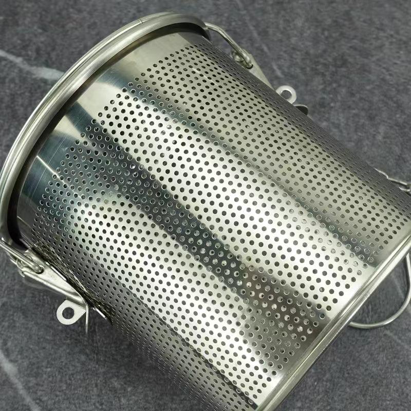Stainless Steel Brine Cage Seasoning Fine Mesh Tea Strainer Brine Stew Supplies Filter Seasoning Bag Spice Box