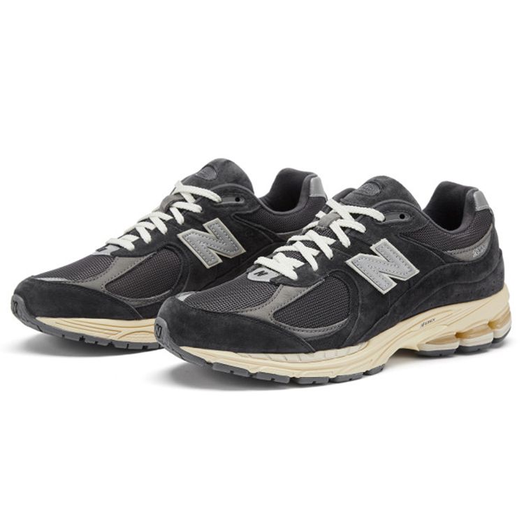 New Balance 2002R Phantom Unisex Sneakers Black Dark-Grey M2002RHO