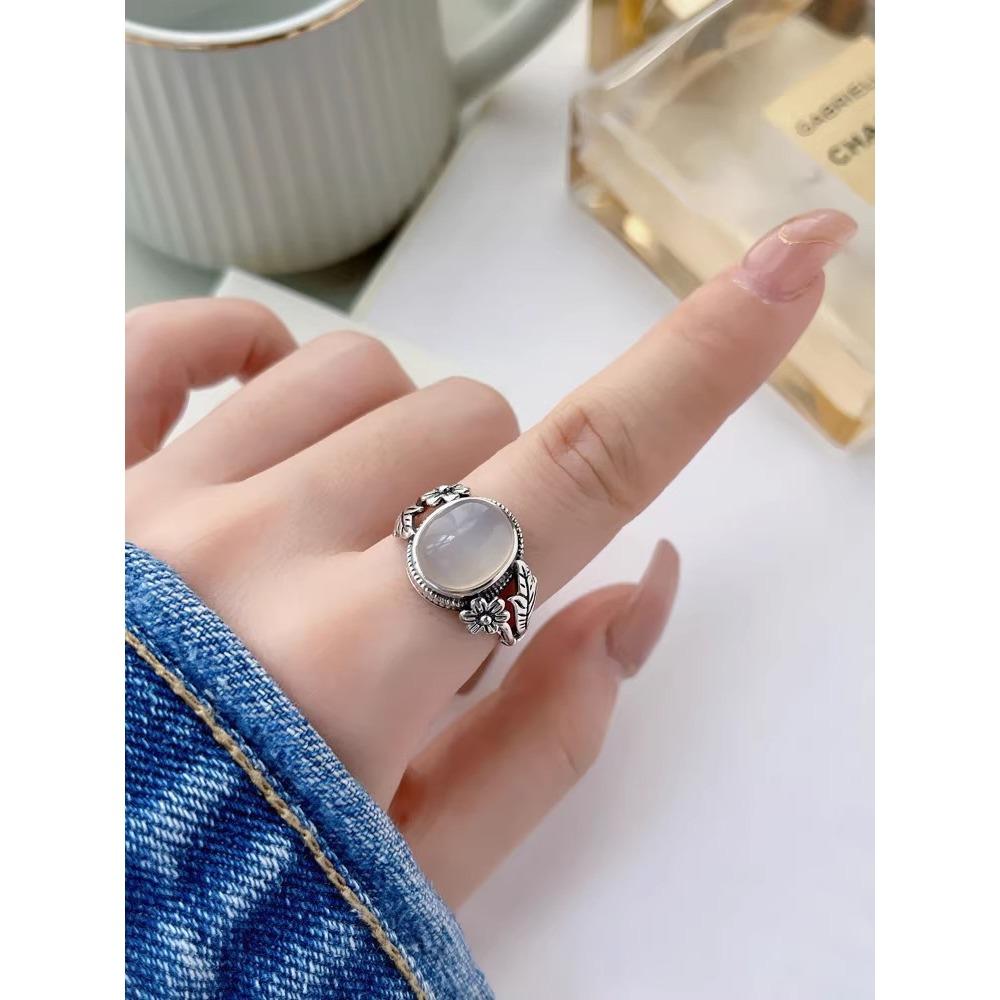 Imitation White Chalcedony Retro Ring Female Thai Silver Versatile Personality Literary and Artistic Fan