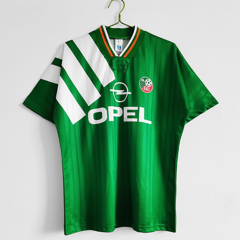 Alle Ligen AC Chelsea Fußballtrikot Argentinien Inter Mailand Brasilien Deutschland England Trikot Lieferung Retro-Trend