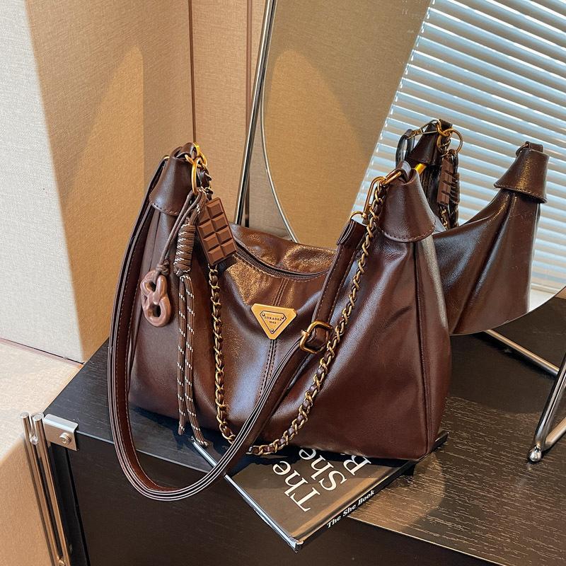 

Премиальная сумка-мессенджер женская новая осенне-зимняя большой вместимости ретро универсальная сумка-пельмень для поездок на работу