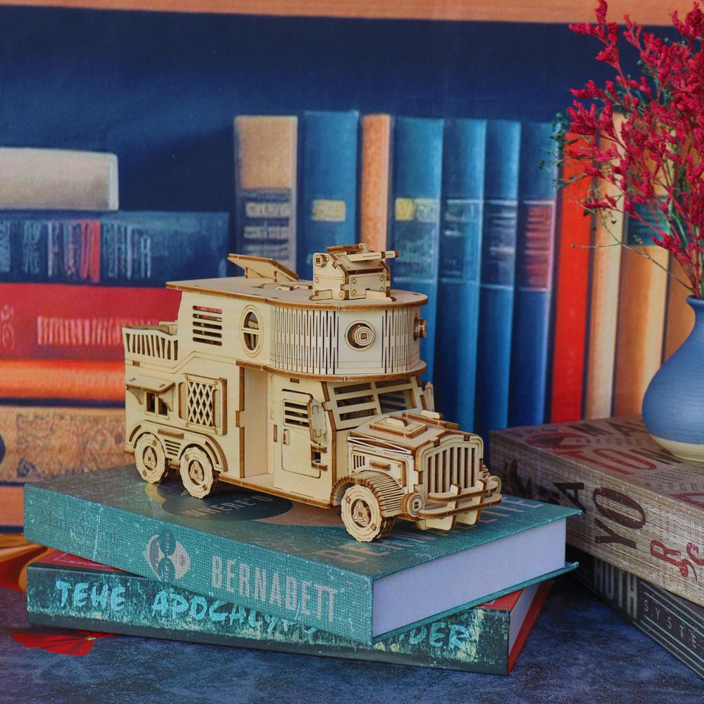 3D wooden puzzle battle RV model, DIY assembly model of Apocalypse mecha tank, 3D puzzle model of armored vehicle