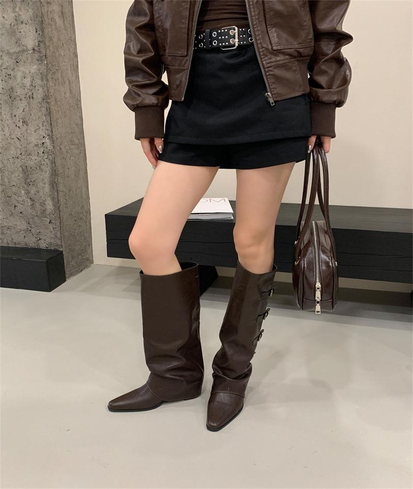 

Винтажные высокие ботинки-рыцари с острым носком и пряжкой на ремне с педалью 2025 Винтажная обувь женская больших размеров для внешней торговли 39 темно-коричневого