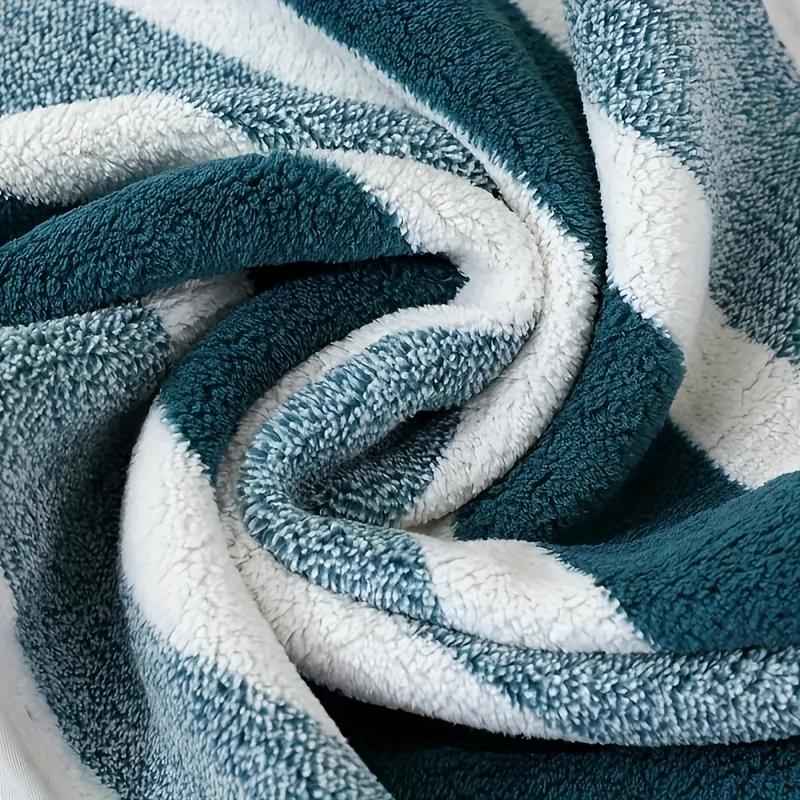 8pcs Towel Set, 2 Bath & 2 Hand Towels, 4 Face Towels. For Spa, Gym, Hotel, Camping & Outdoor Use. Fast Drying.