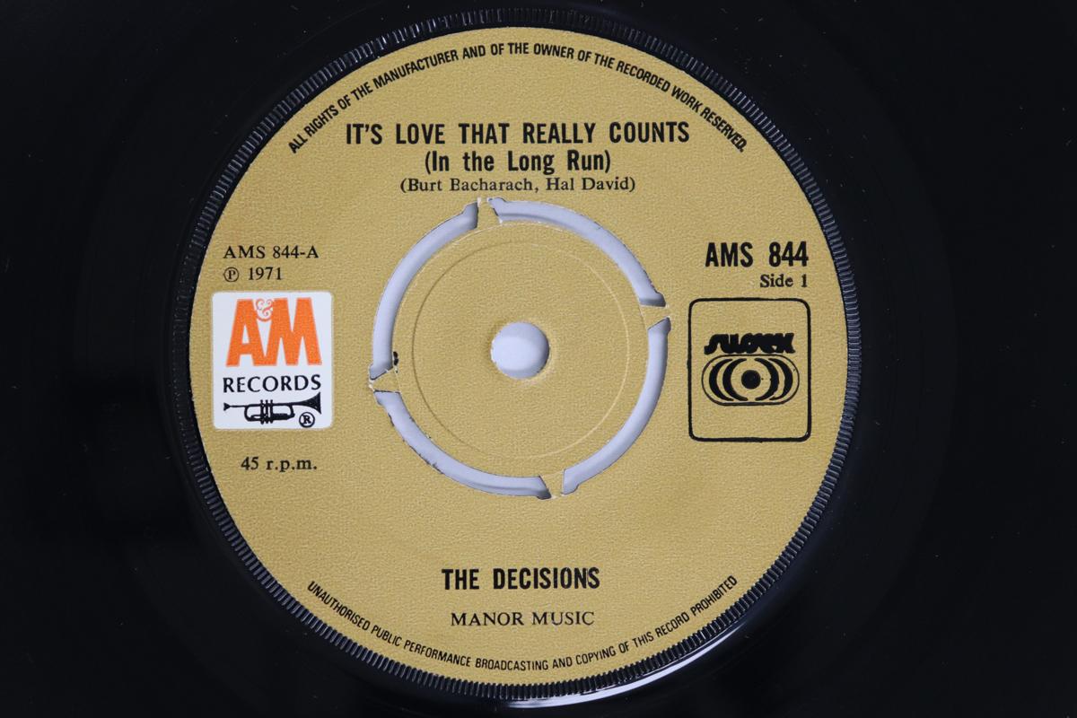 

7-дюймовая пластинка РЕШЕНИЯ - Именно Любовь Действительно Важна (В Th AMS844 A&M Records 1971 UK Соул/Фанк Б/У