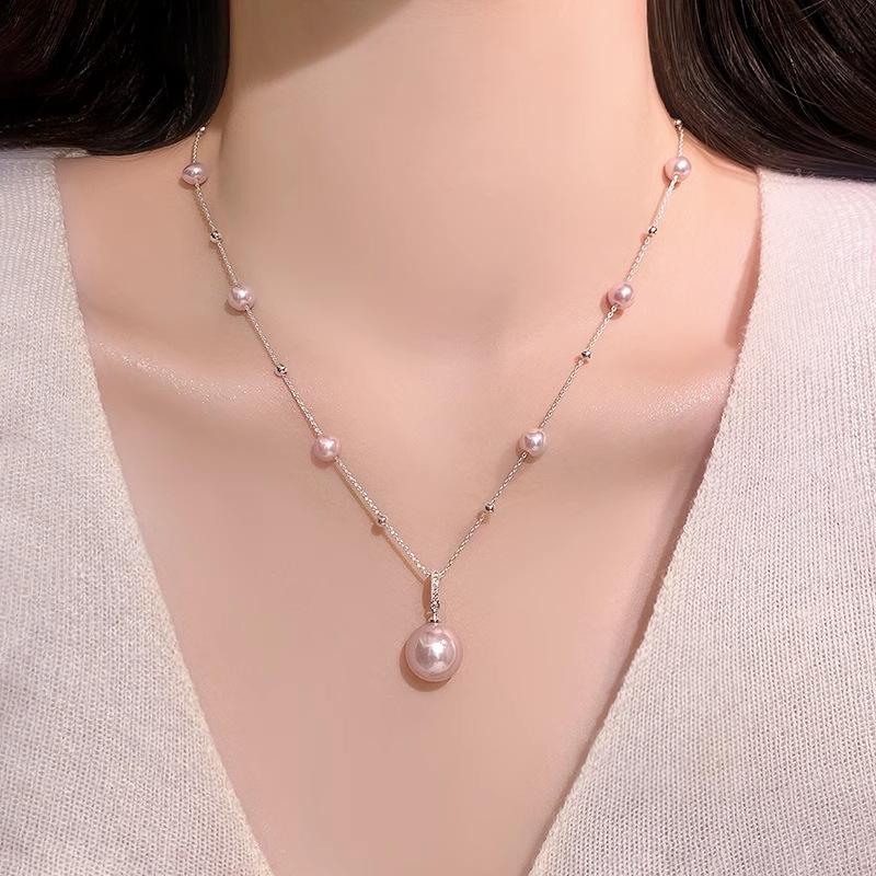 Light Luxury Pearl Choker Necklace Vintage Elegant Womens Necklace Fashion Versatile Crystal Collar Jewelry