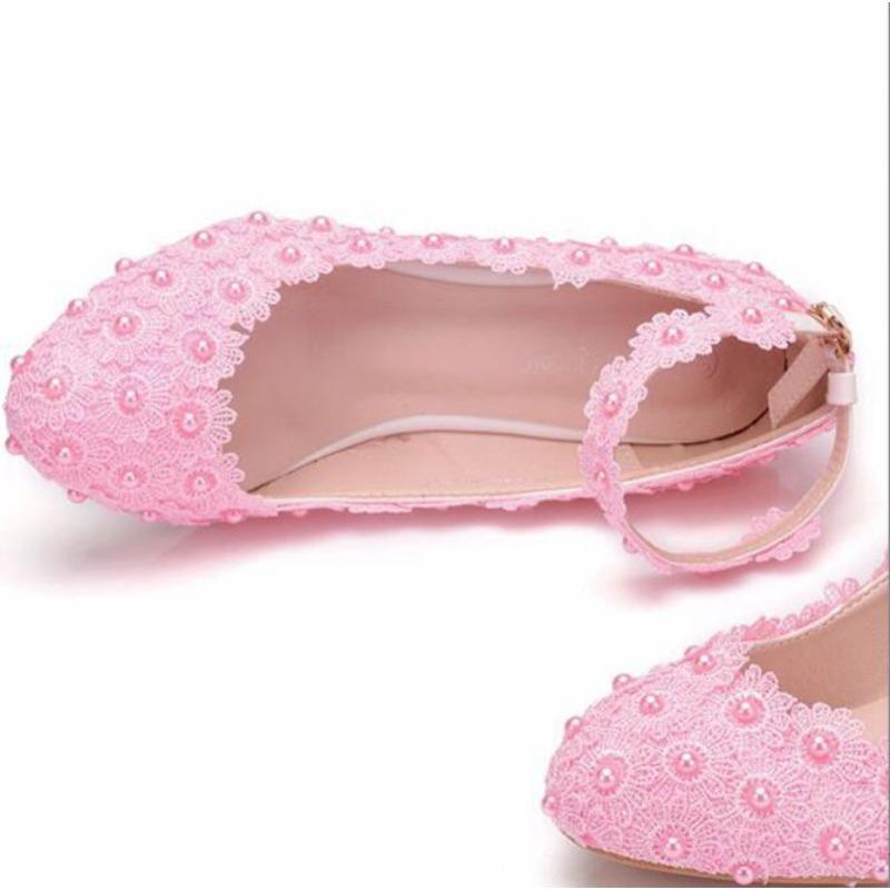 Scarpa Singola da Donna Tacco Basso 3cm Punta Tonda, Design in Pizzo e Perle, Marca di Lusso, Colore Bianco, Scarpe da Matrimonio Primavera Autunno