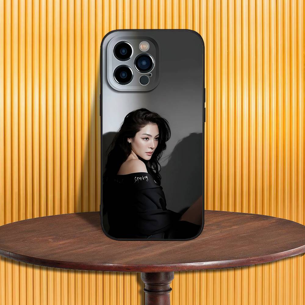 

Faye Peraya Malisorn Phone Case For iPhone 17,16,15,14,13,12,11,Pro,Max,Plus,X,XS,SE4,E,Mini,Soft Black Case iPhone16