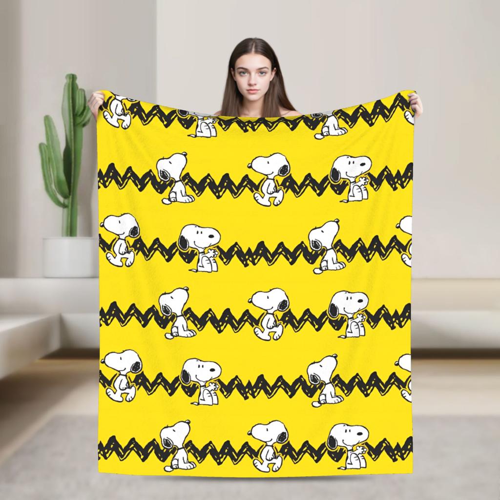 Cute Cartoon Snoopys Flannel Blanket Fashion Throw Blanket for Sofa Bedding Lounge 200x150cm Plush Thin Quilt,