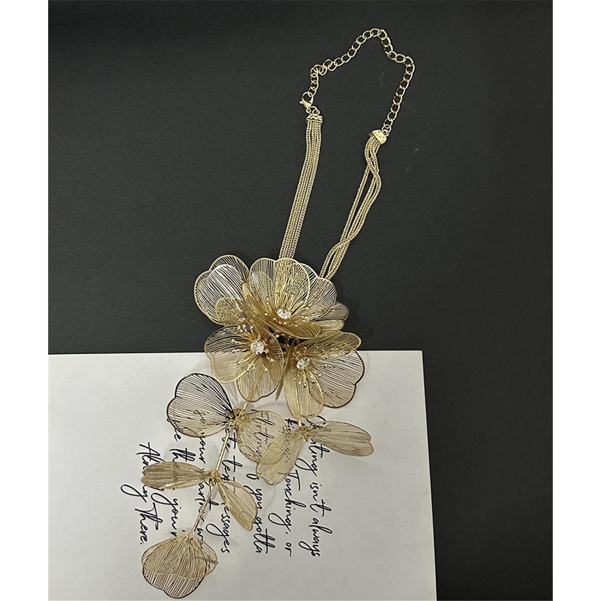 

Tooxika Преувеличенная Личность Трехмерный Металлический Матовый Полый Большие Цветы Кисточка Ожерелье Легкая Роскошь Темперамент Свадебные Аксессуары золотой