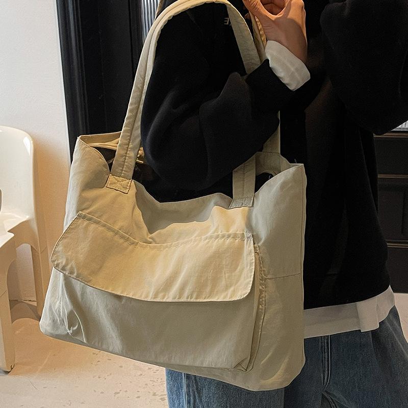 Large Capacity Commuter To Work Women'S Bag Lightweight Handbag Female College Student Class Shoulder Tote Bag Simple Canvas Bag