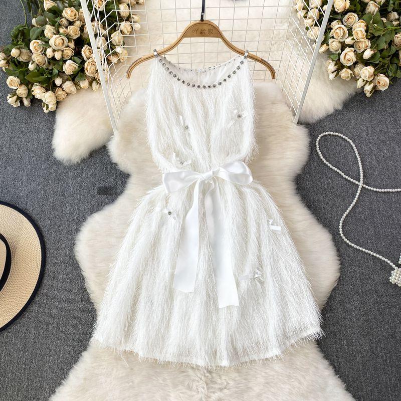 

Women s Socialite Diamond Three-Dimensional Dress Halterneck White All yards