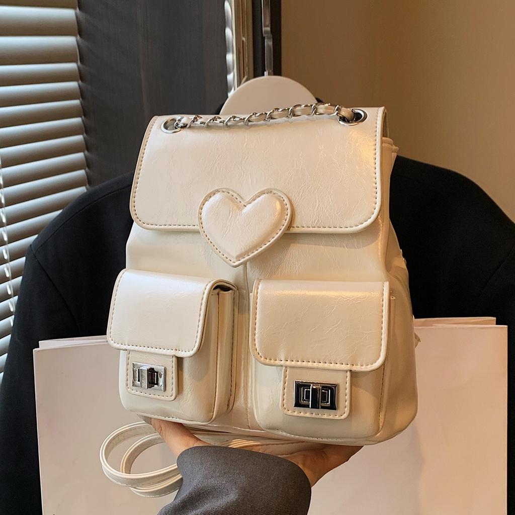 Design Sense Niche Backpack Silver Women's Heart New Fashion Backpack Versatile Chain Bucket Travel Small Bag