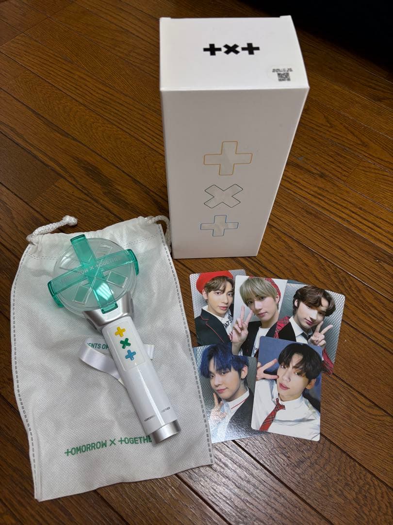 

[USED] TOMORROW X TOGETHER Official Lightstick