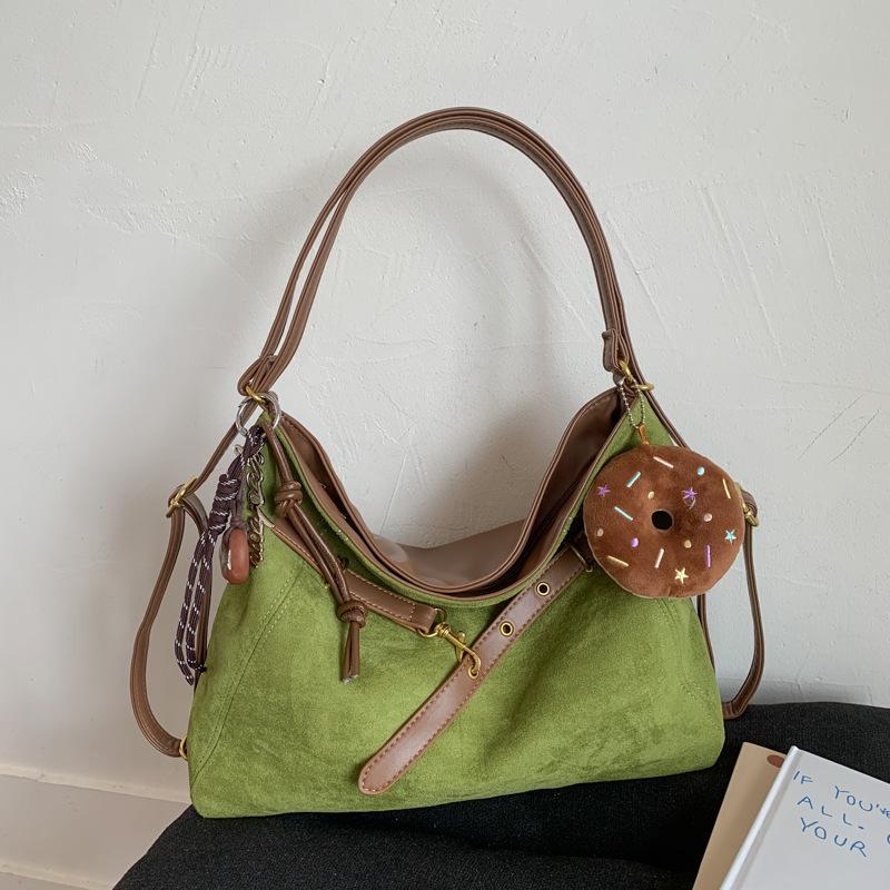 Korean Version of Women's Bags 2025 Autumn and Winter New Fashion Trend Backpack Shoulder Messenger Bag Large Capacity Commuter Tote Bag