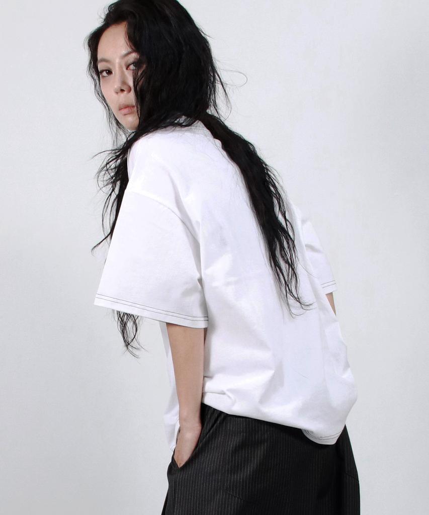 Deumakeu Outstitch Boxy Short Sleeve Tee - White