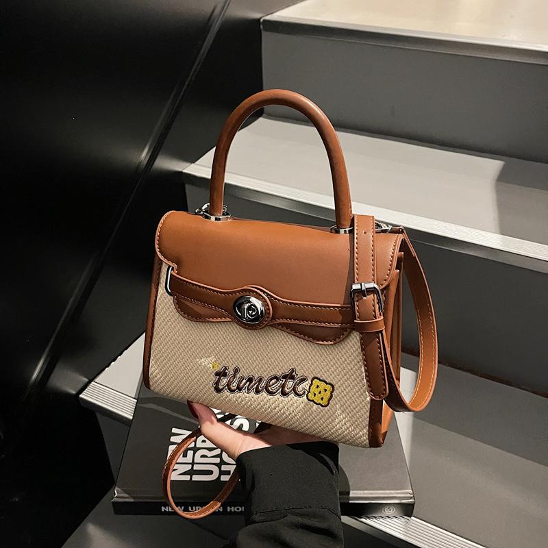 Retro fashion new versatile trend niche student simple college style shoulder bag crossbody handbag bag