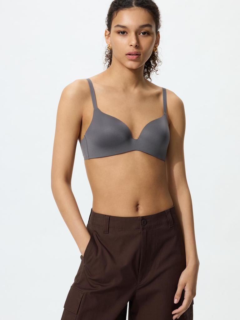 Uniqlo Japan Wireless Bra 3d Hold