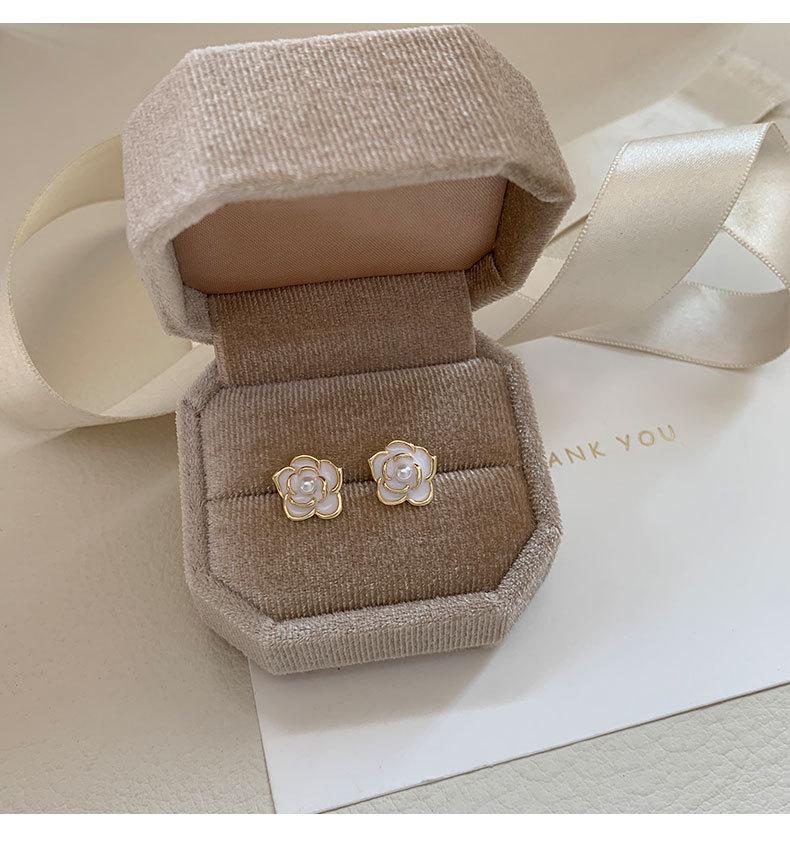 18k Gold-plated Camellia Flower Adjustable Sweater Chain Freshwater Rice Pearl Necklace Earrings Jewelry Set 6.5-7mm