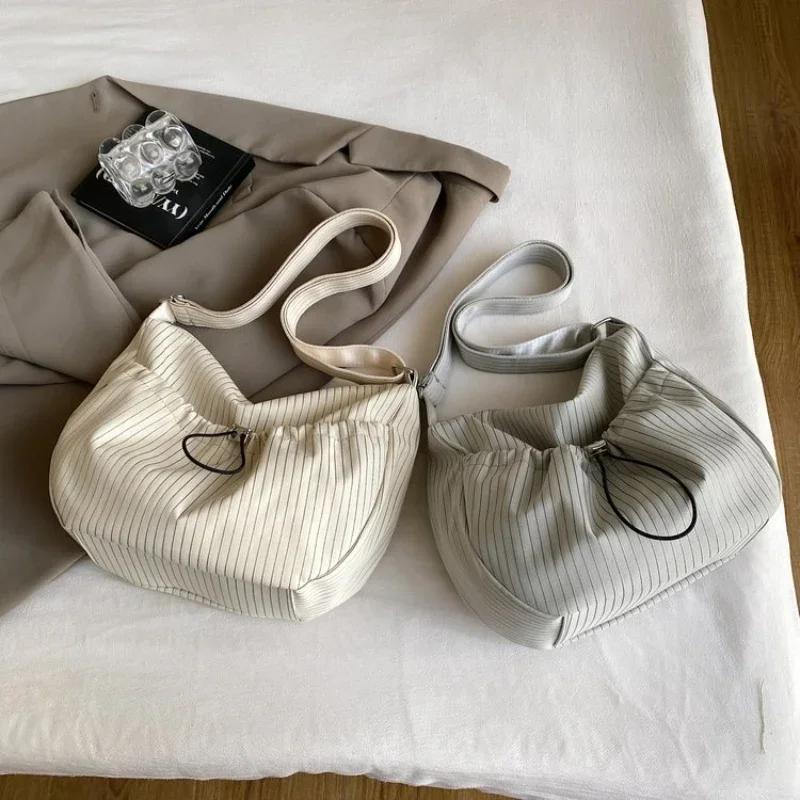 Solid Color Nylon Zipper Product Shoulder Bags Fashionable Soft Simple Bag Hot Sale Large Capacity Casual Crossbody Bag