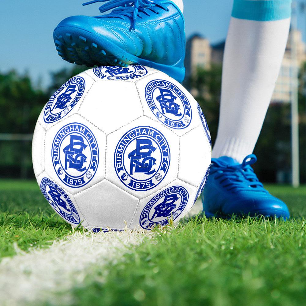 Pallone da calcioBirmingham logo stampato Taglia 5, Cucito a macchina in PVC, Resistente e ad alto rimbalzo, Adatto a tutte le età, Merchandising per tifosi, per partite e uso all'aperto.