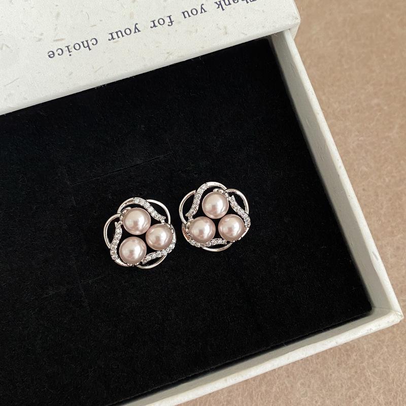 Korean Silver Needle Zircon Pearl Stud Earrings: Geometric, Elegant, Luxury Women's Jewelry