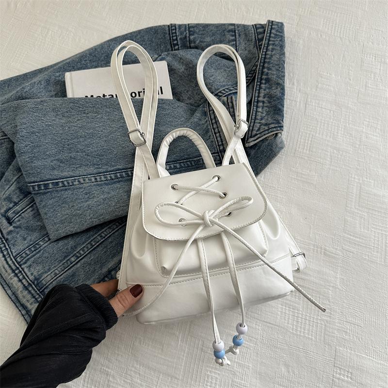 Women's simple and fashionable backpack new versatile go out make-up bag schoolbag