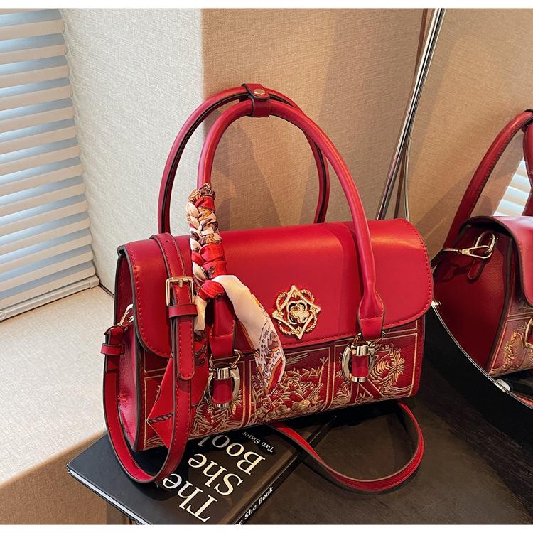 

Большая вместительная женская сумка с вышивкой в китайском стиле, новая китайская свадебная банкетная сумка, повседневная сумка из искусственной кожи с магнитной пряжкой винный