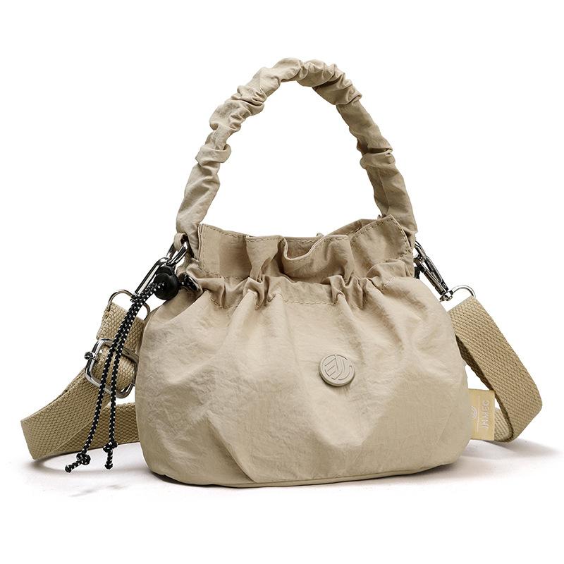 Geraffte Zugbeutel-Tasche mit gerafftem Griff Abnehmbarer Riemen Nylon Umhängetasche für den lässigen Alltag
