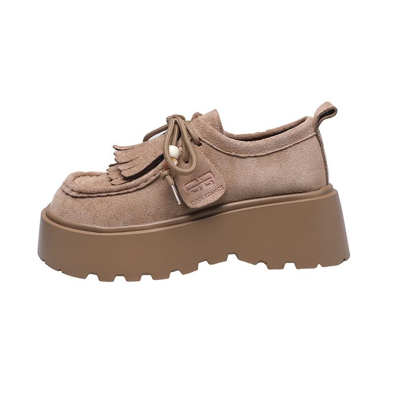

European 2025 new matte leather thick-soled heightening muffin tassel lace casual women s loafers small single shoes 35 хаки