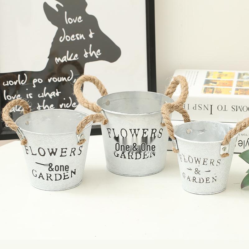 Small Retro Distressed Whitewashed Tin Flower Pot for Tabletop or Balcony Decor, Ideal for Succulents and Iron Lettering