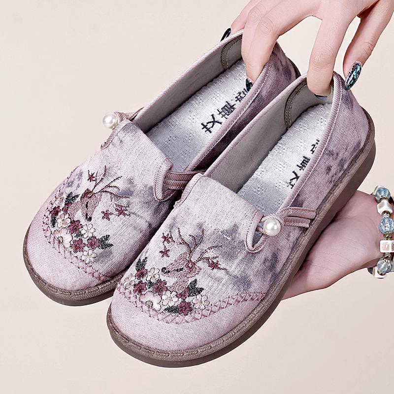 Versatile Spring Ethnic Embroidered Women's Hanfu Shoes