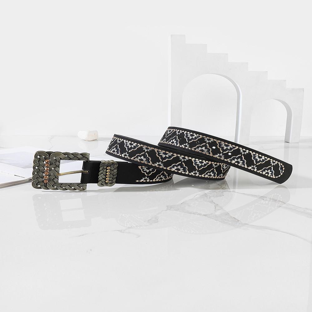 Faux Stylish Unisex Leather Belt With Metal Buckle Belt Paired With Jeans