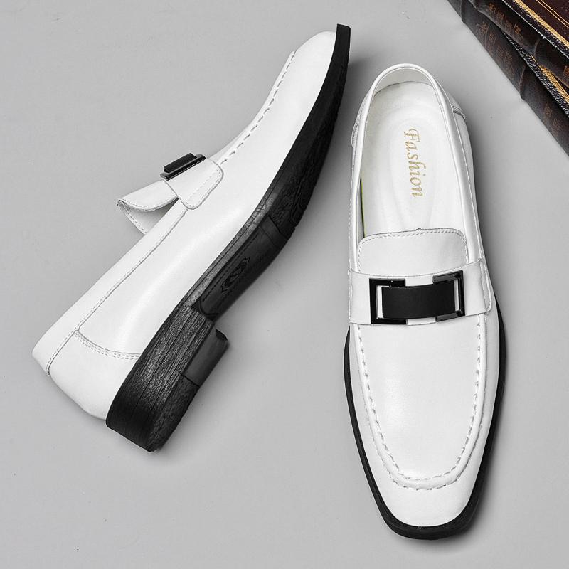Fashion Classic Business Men's Leather Shoes Luxury Gentleman Style Dress up party Fashion outdoor street Black White loafers Slip on