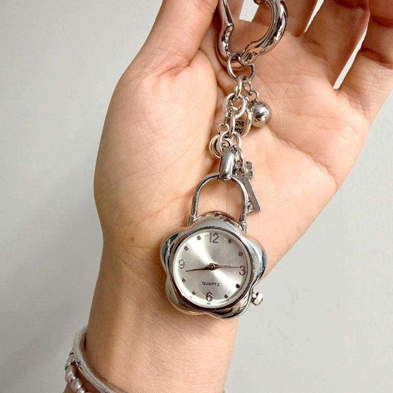 Vintage Floral Keychain With Small Clock Elegant Alloy Keyring For Women Men Unisex Gift Accessory