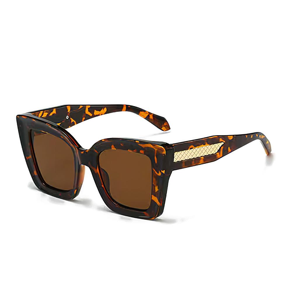 Latest in Classic Vintage Sunglasses for Women Fashion Square Shape Frame Gradient Sunglasses with Golden Arrows for Women