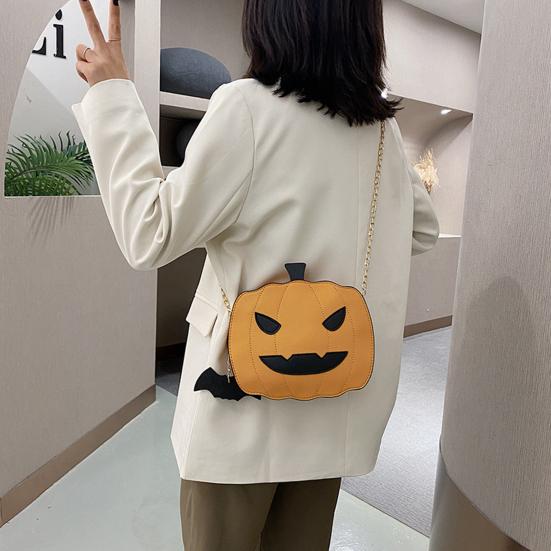 Halloween Pumpkin Bag Spooky Pumpkin Purse Crossbody Pumpkin Bag with Chain Shoulder Strap for Parties or Trick-or-Treating
