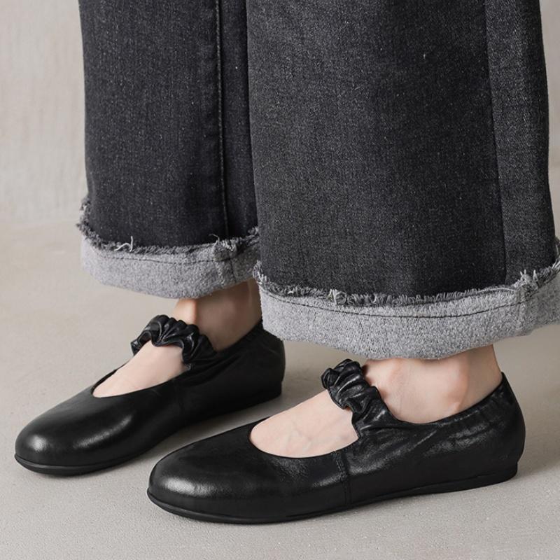 Fashion Designer Retro Shallow Women Flats 2025 New Fashion Leather Fabric Soft Soled Flat Shoes Casual Comfortable Slip On Women Shoes