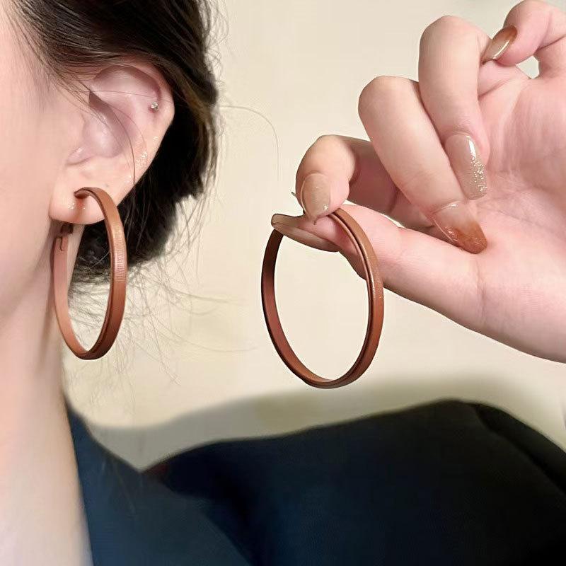 Tide And Cool Leopardenmuster Lederohrringe, High-End Leichter Luxus Nischenohrringe, 925 Silbernadel Ohrringe, Schmuck.