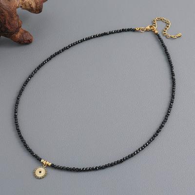 Colar de contas feito à mão de espinélio preto, nicho, pingente de aço inoxidável de alta qualidade, temperamento versátil, corrente de clavícula