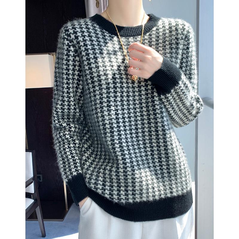 

Двухслойный Толстый Кардиган с Круглым Вырезом в Гусиную Лапку для Женщин на Осень и Зиму Новый Модный и Универсальный Кашемировый Трикотажный Базовый Свитер XXL