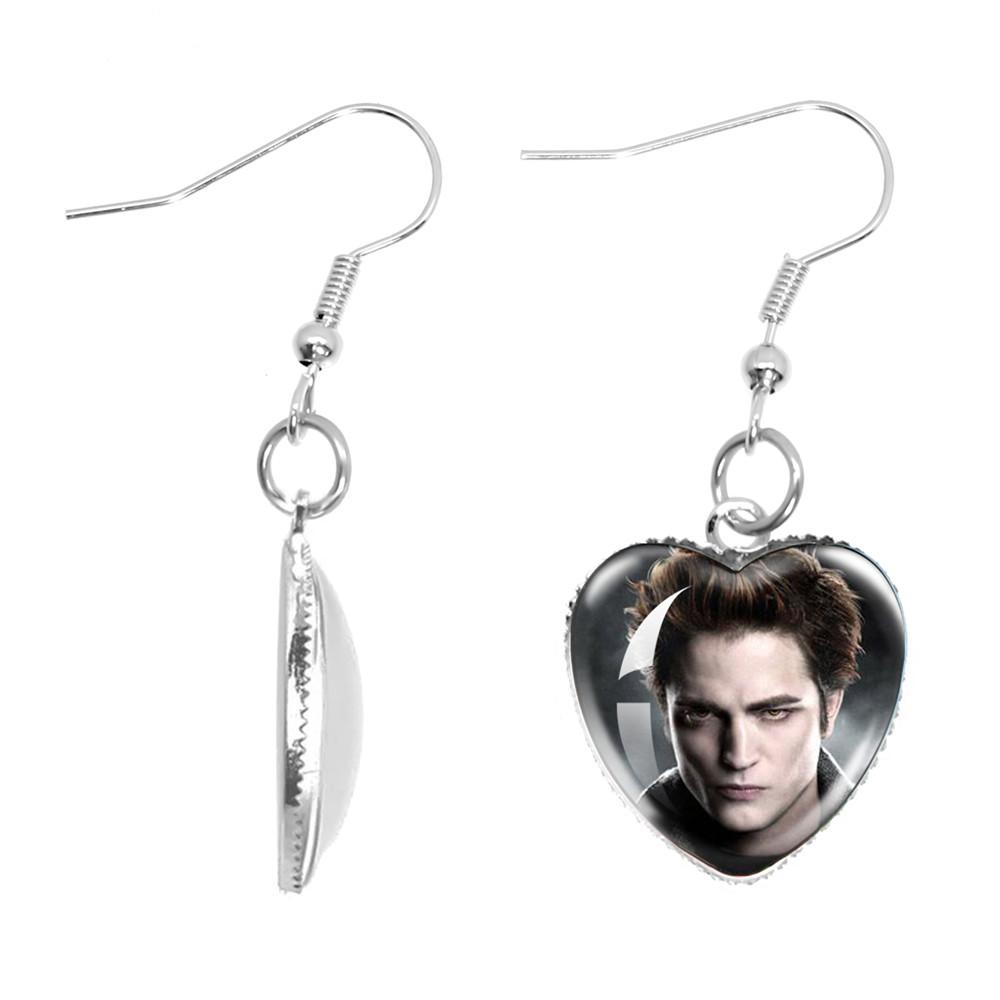 Twilight Movie Peach Heart Earrings Vampire Bella Edward Jacob Renesmee Figure Character Glass Peach Heart Earrings Jewelry Gift