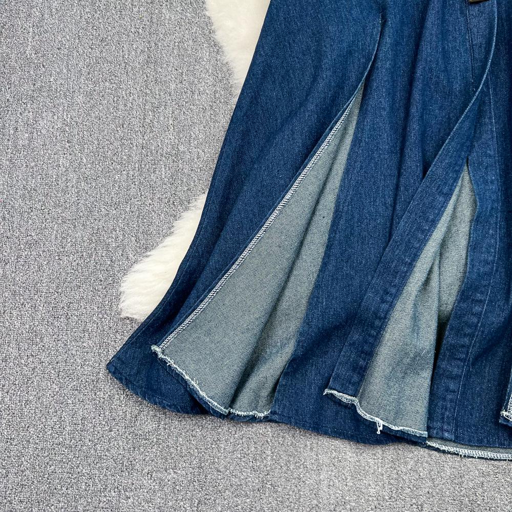 Abito rétro in denim senza maniche a linea ad A con vita cut-out e spacco