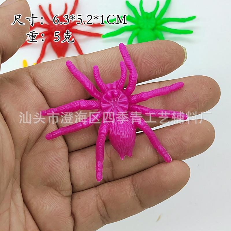 Fake Spiders Can Be Mixed with Halloween Layout Props Mini Little Spiders Trick Simulation Spoof