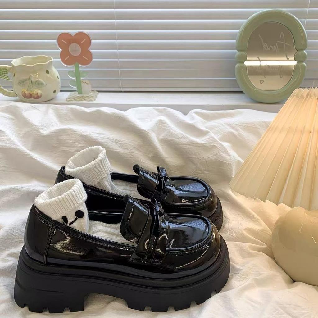 Versatile skirt platform small leather shoes women's 2025 autumn and winter new black retro British style thick heel loafers
