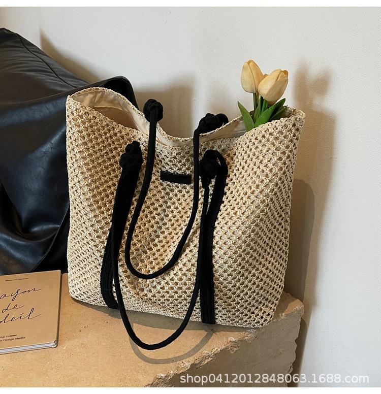 

Summer woven hollow tote bag women s 2025 new large-capacity fashion commuter bag seaside vacation straw bag